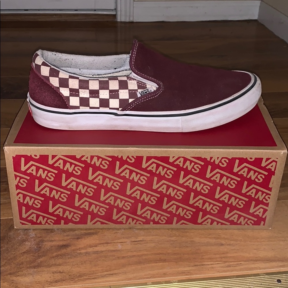 maroon checkered vans barely worn